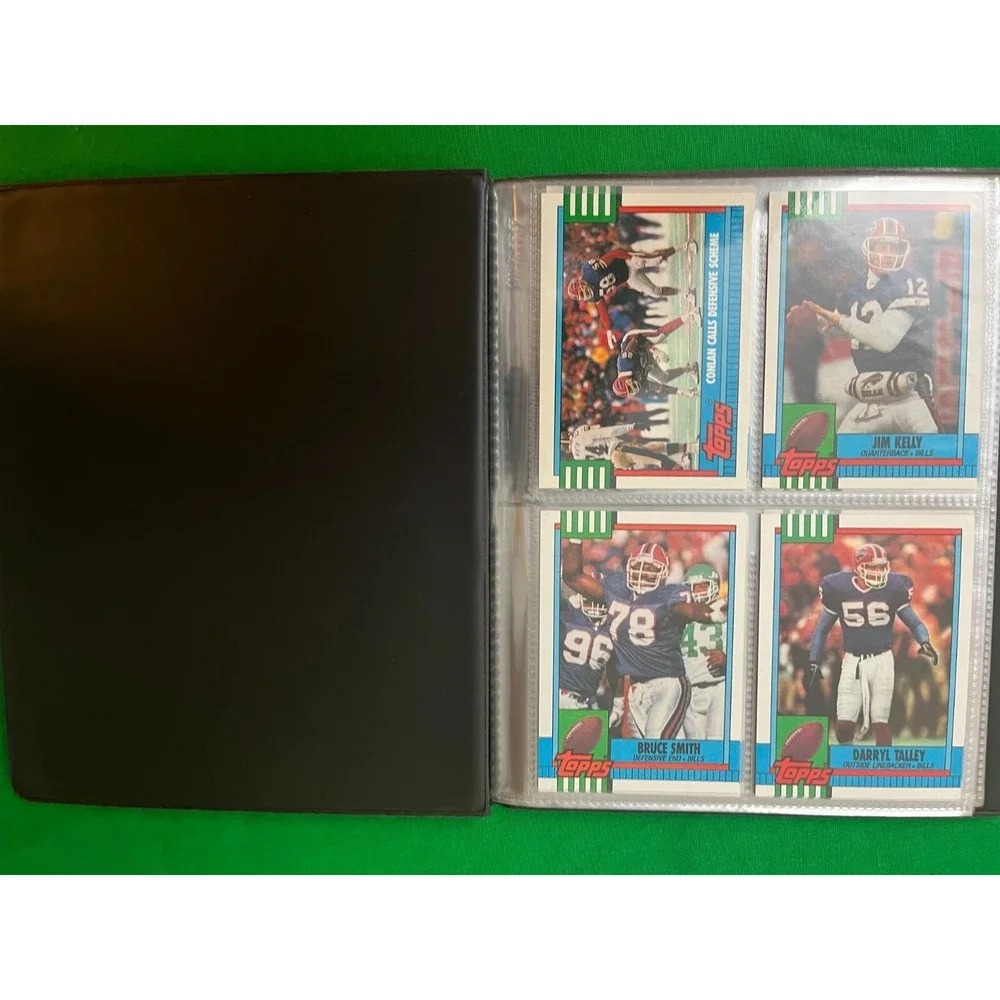 Buffalo Bills 1990 Topps Team‎ Set with 40 card collector album.